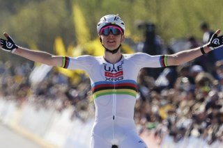 Tadej Pogacar a remporté en patron son 2e Tour des Flandres KEYSTONE/AP/Geert Vanden Wijngaert